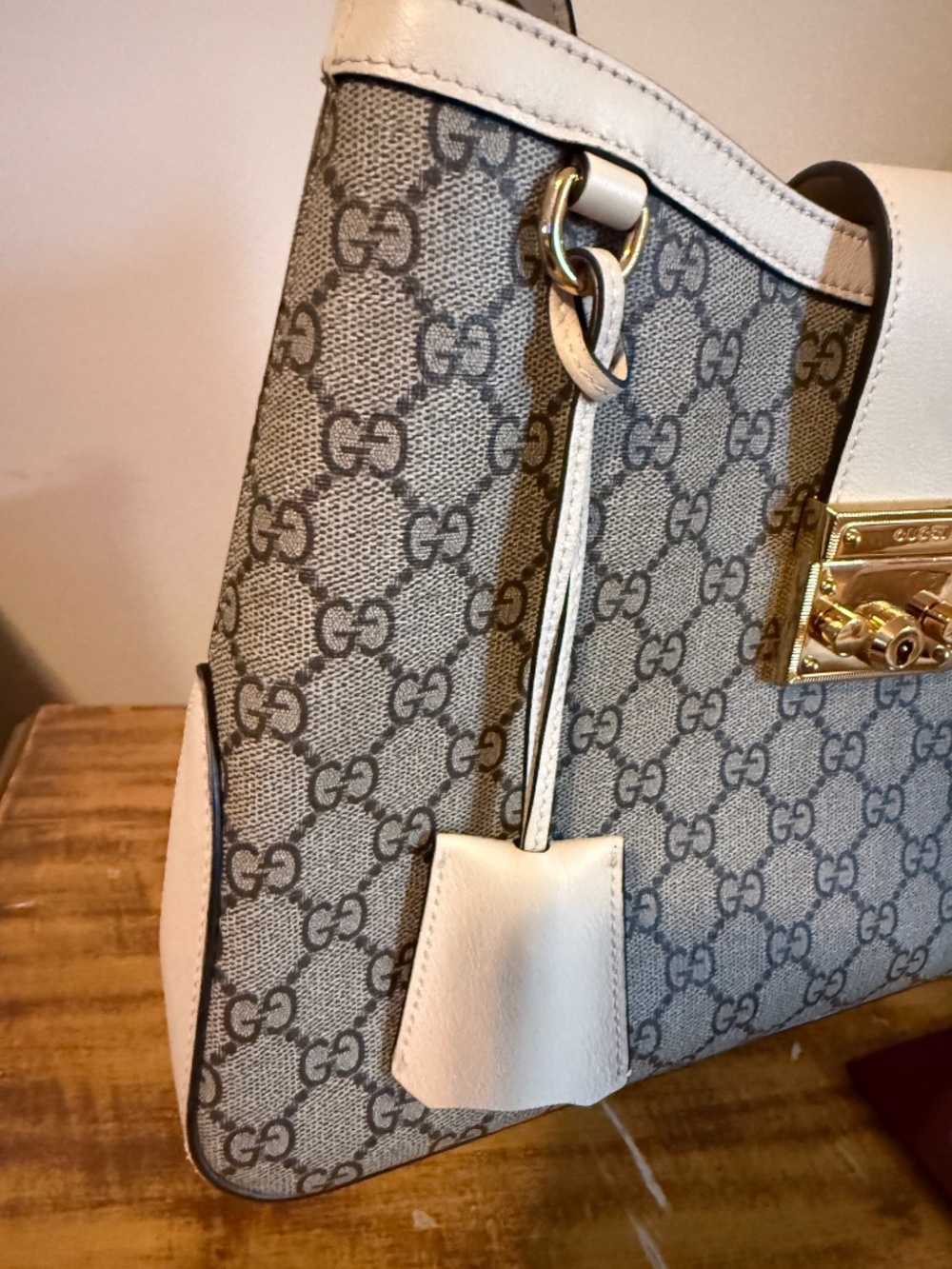 Gucci Supreme Padlock Canvas Shoulder Bag - Picture 4 of 12
